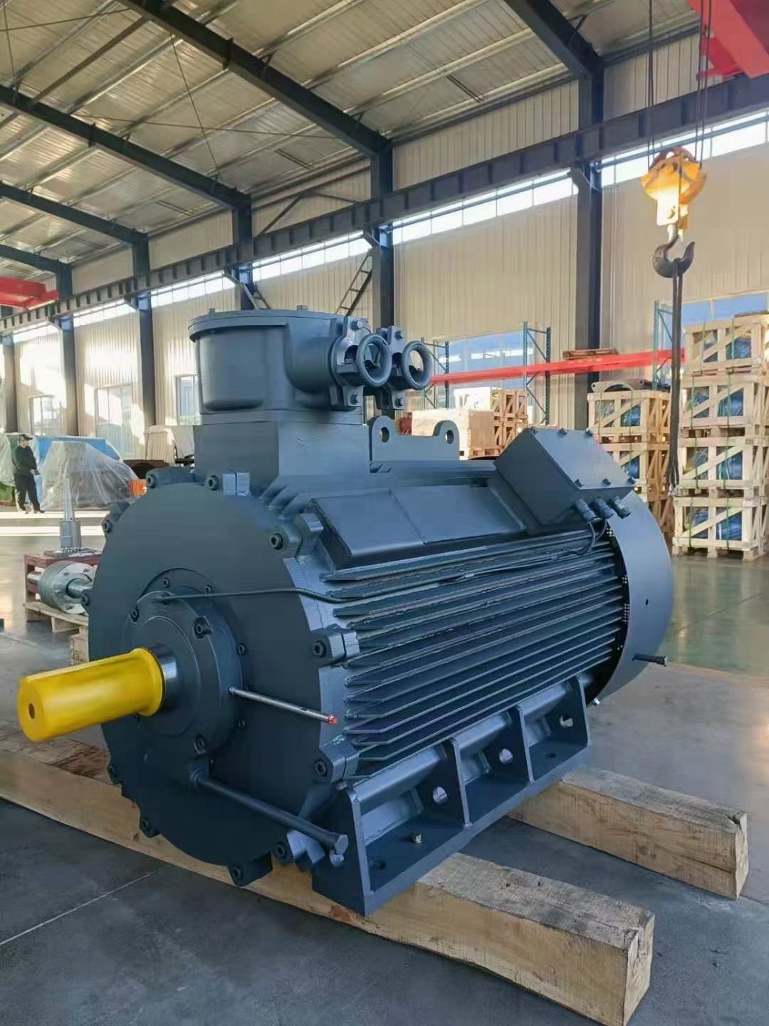 ZD15 Cylindrical gear reducer helical hypoid spiral bevel gearbox with motor power drive gearbox